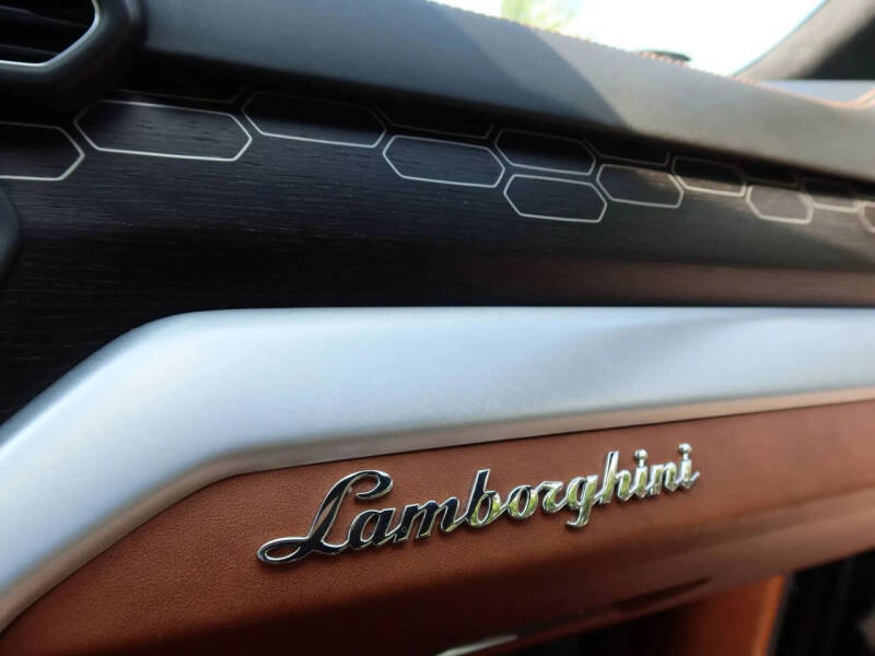 2019 Lamborghini Urus