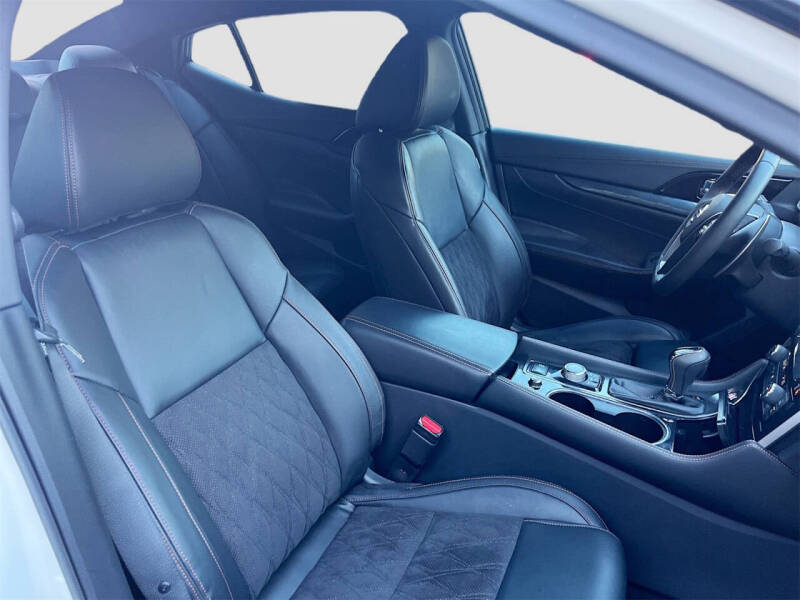 2023 Nissan Maxima 3.5 SR