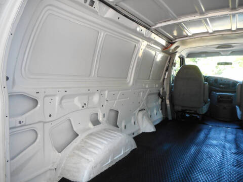 2004 Ford E-Series E-350 SD