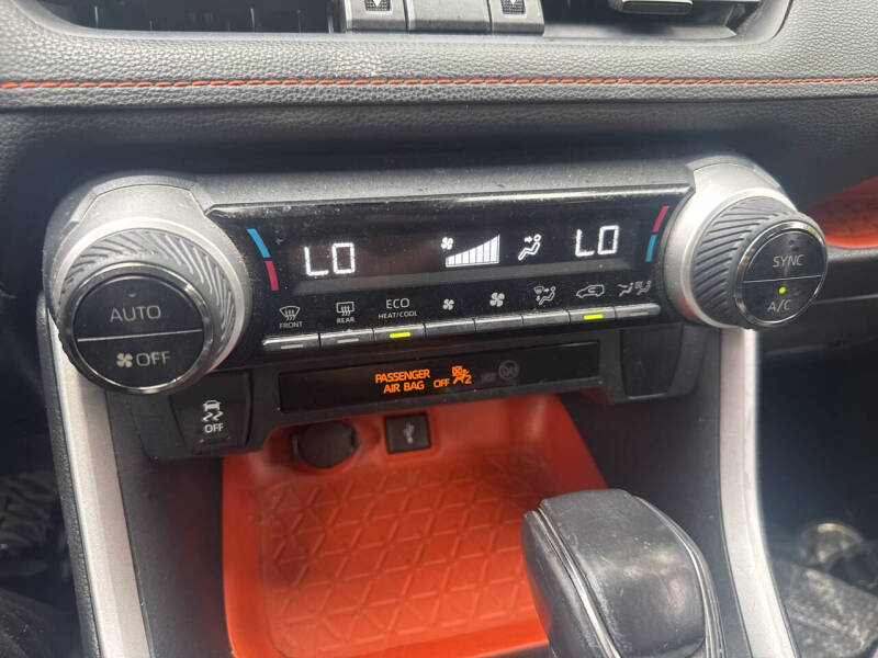 2020 Toyota RAV4 Adventure