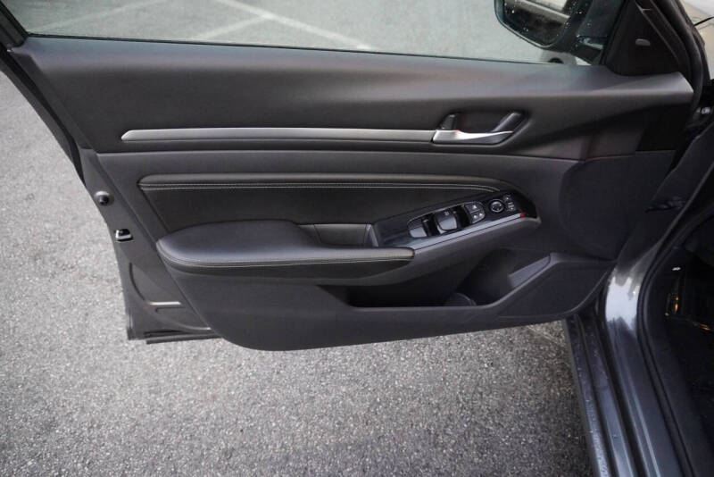 2023 Nissan Altima 2.5 SL