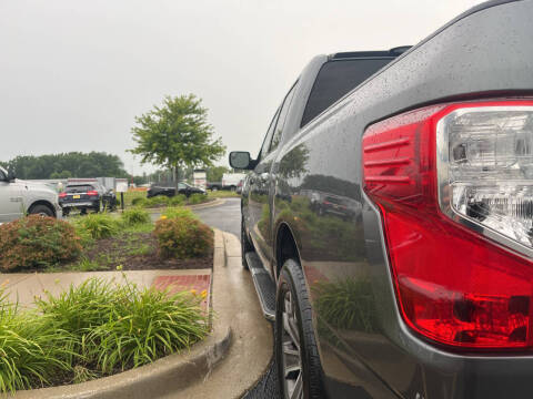 2017 Nissan Titan SL