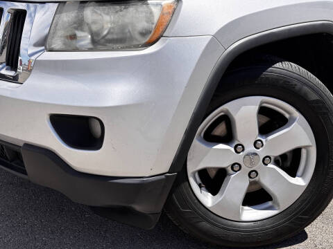 2012 Jeep Grand Cherokee Laredo