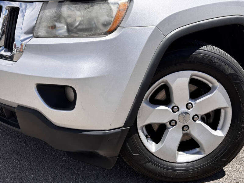 2012 Jeep Grand Cherokee Laredo