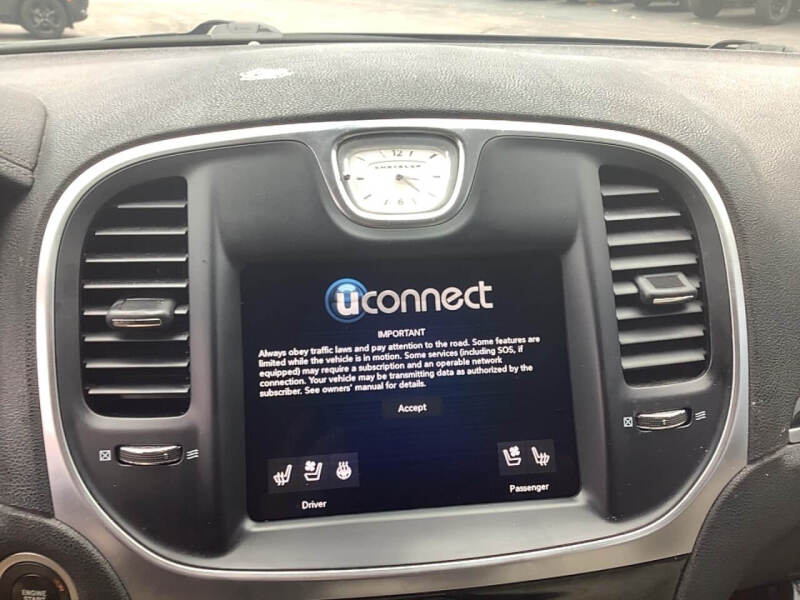 2018 Chrysler 300 Limited