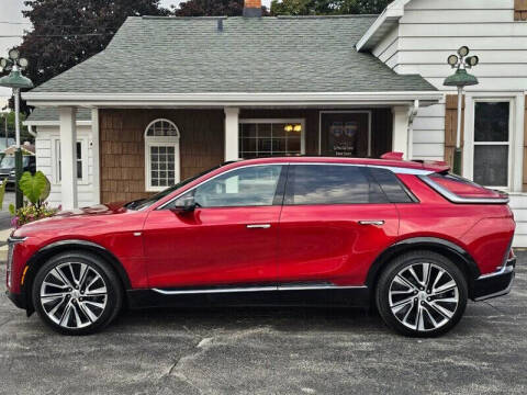 2024 Cadillac LYRIQ Luxury 3