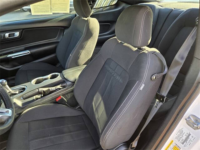 2022 Ford Mustang EcoBoost