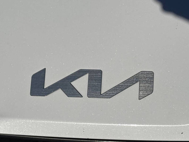 2023 Kia K5 LXS