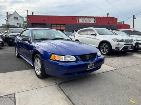 2004 Ford Mustang