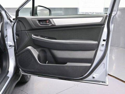 2019 Subaru Outback 2.5i