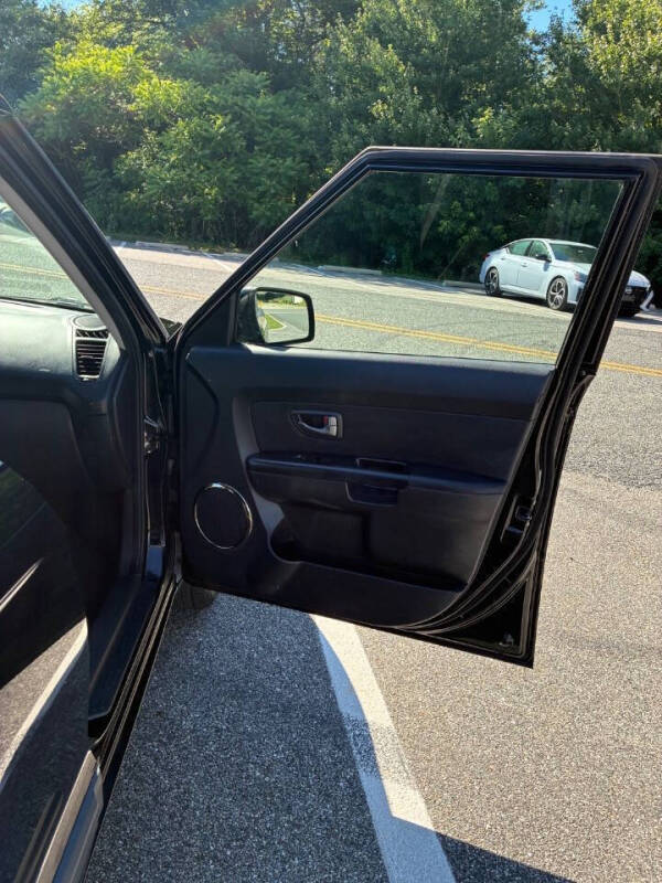 2010 Kia Soul +