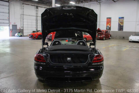 2004 Dodge Viper SRT-10