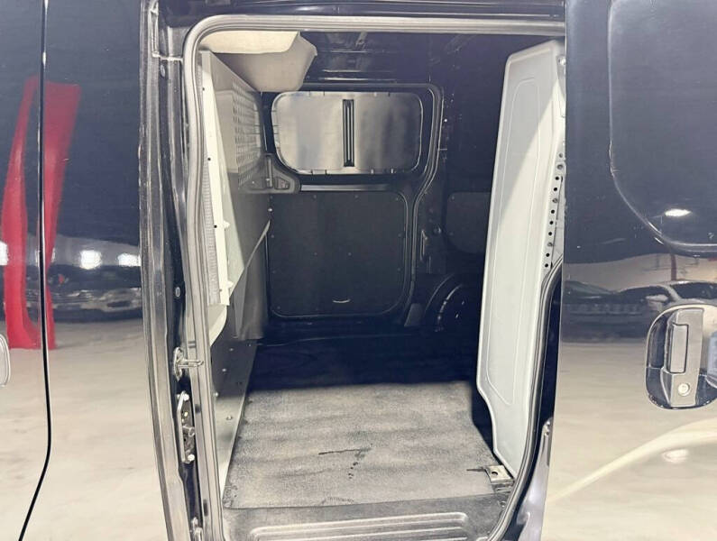 2019 Nissan NV200 SV