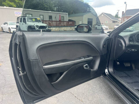 2020 Dodge Challenger SXT