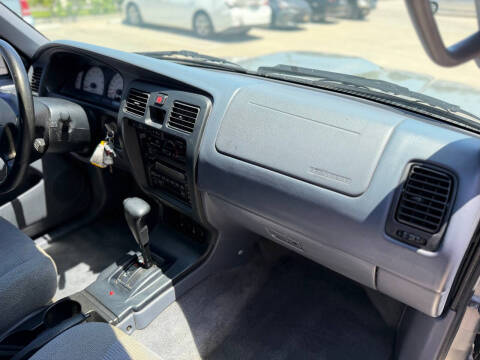 2000 Toyota 4Runner SR5