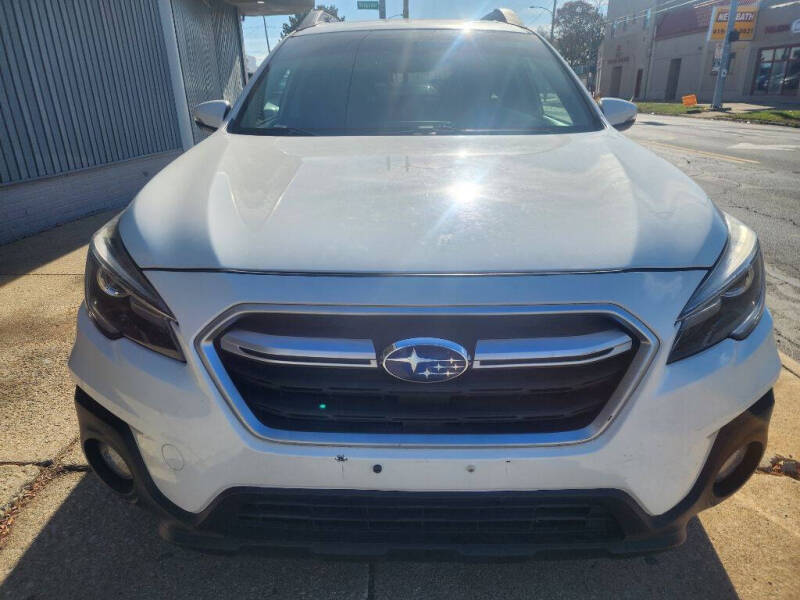 2019 Subaru Outback Limited's photo