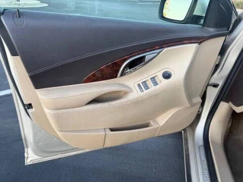 2012 Buick LaCrosse Premium 1