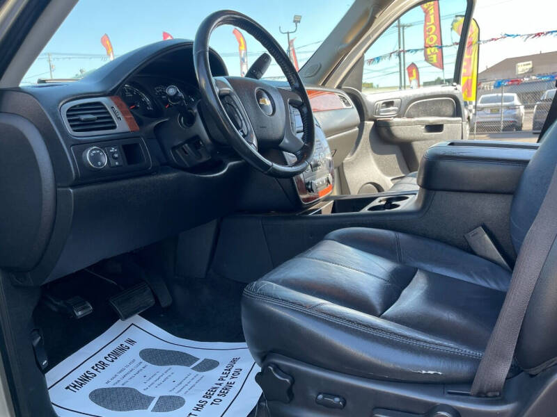 2013 Chevrolet Suburban LT