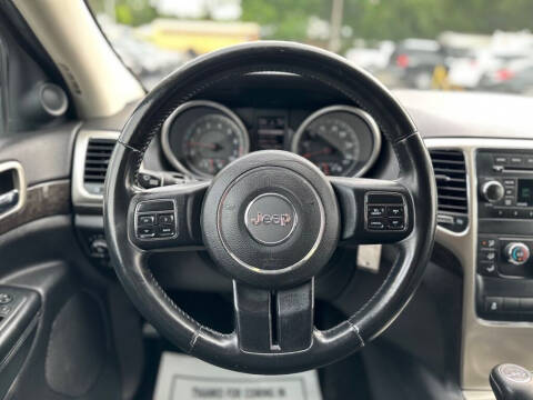 2013 Jeep Grand Cherokee Laredo