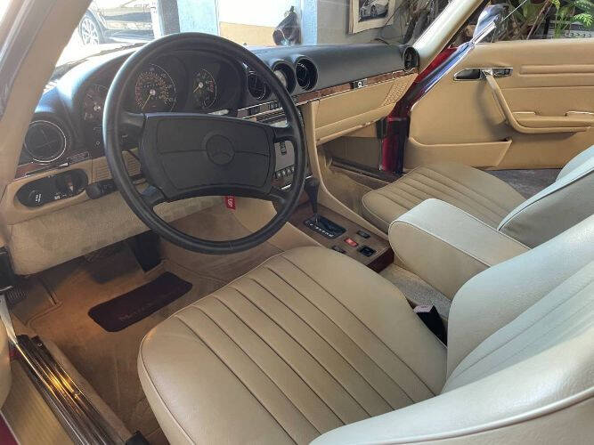 1988 Mercedes-Benz 560-Class 560 SL