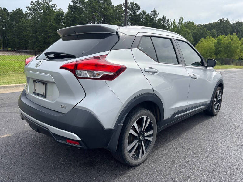 2019 Nissan Kicks SR