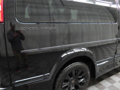 2022 GMC Savana 2500