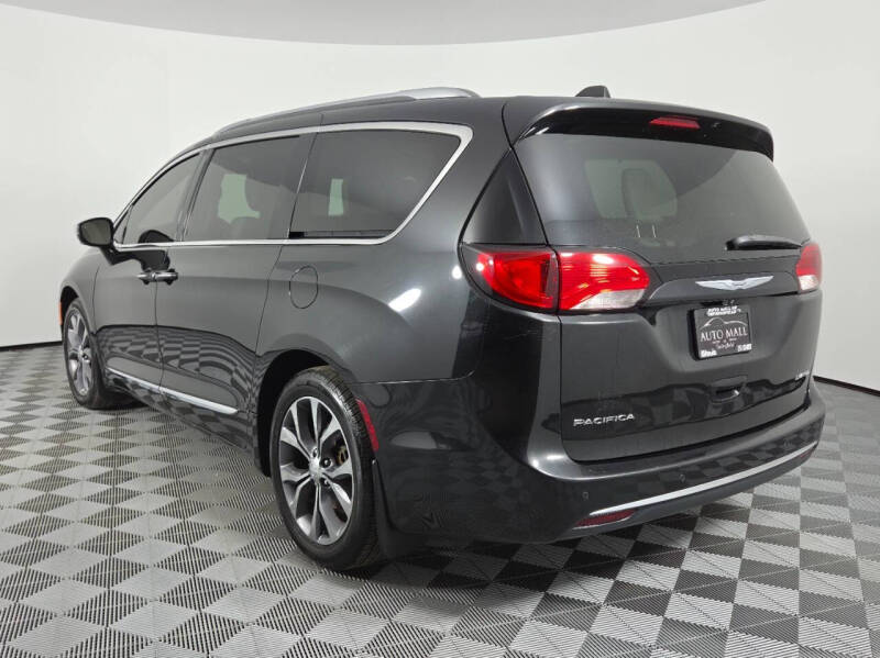 2017 Chrysler Pacifica Limited