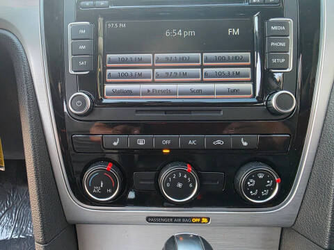 2013 Volkswagen Passat SE