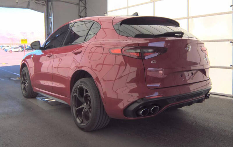 2021 Alfa Romeo Stelvio Quadrifoglio