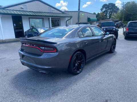 2017 Dodge Charger SXT