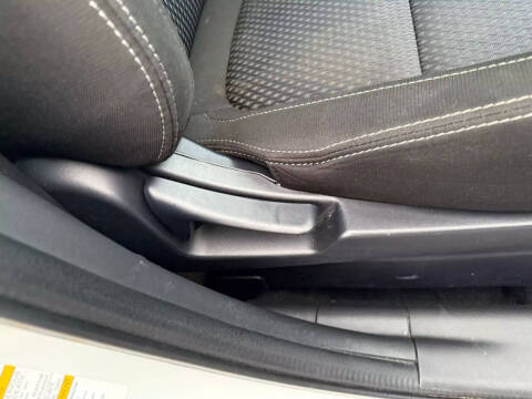 2017 Mitsubishi Outlander ES