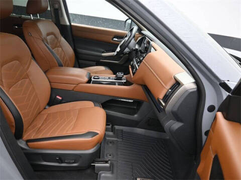 2022 Nissan Pathfinder Platinum