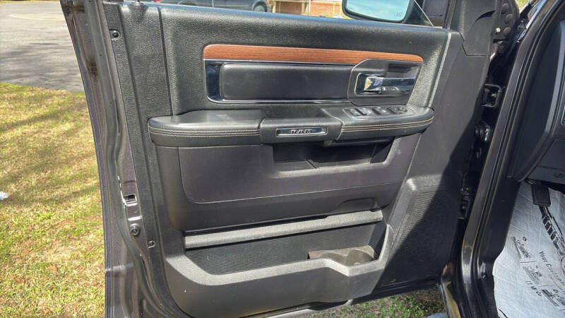 2016 RAM 1500 Laramie