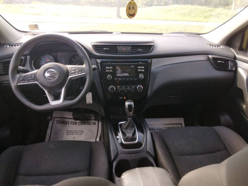 2017 Nissan Rogue Sport S