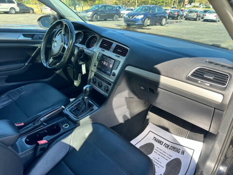 2015 Volkswagen Golf TSI S