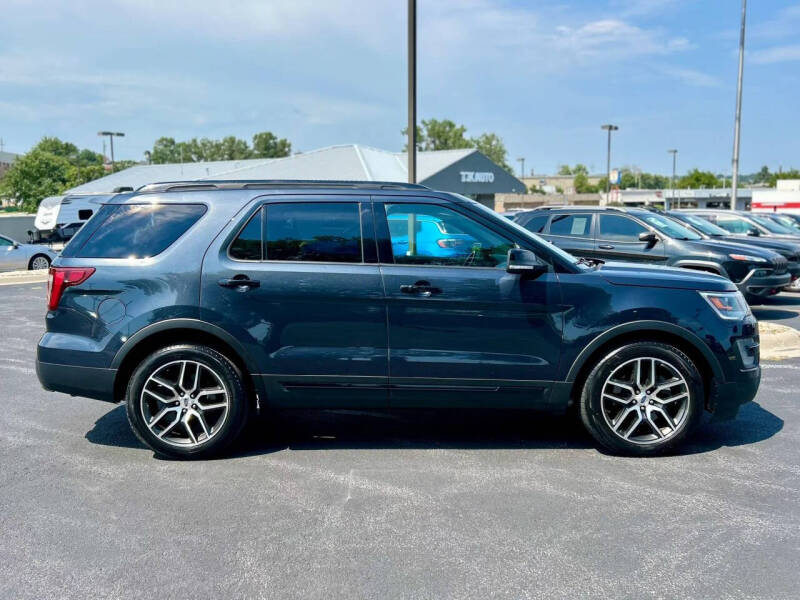 2017 Ford Explorer Sport