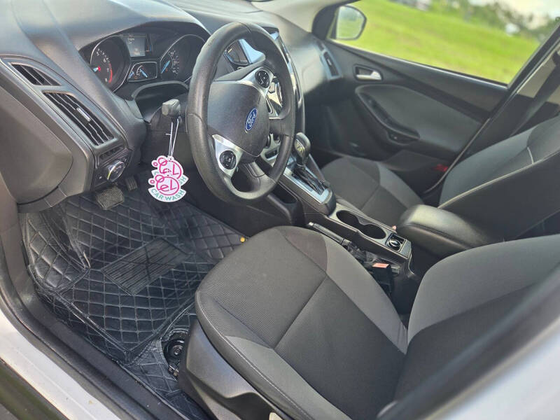 2012 Ford Focus SE