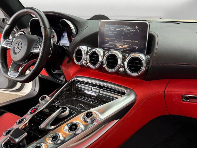2017 Mercedes-Benz AMG GT S