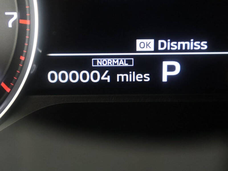 2025 Mitsubishi Outlander ES