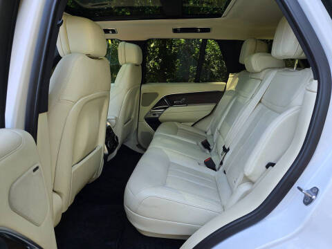 2023 Land Rover Range Rover P400 SE