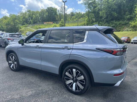 2026 Mitsubishi Outlander SE