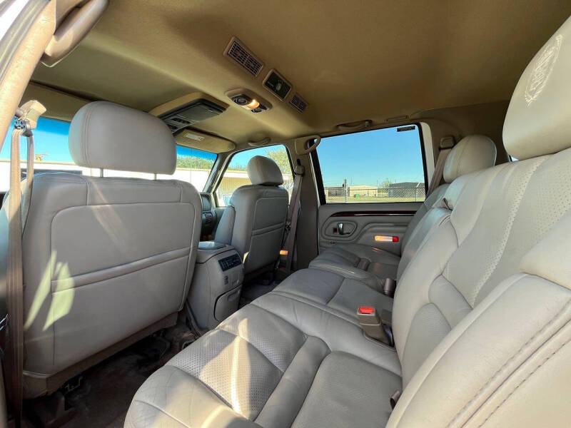 2000 Cadillac Escalade