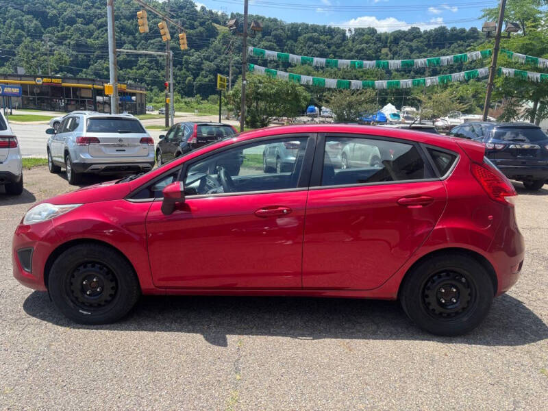 2011 Ford Fiesta SE