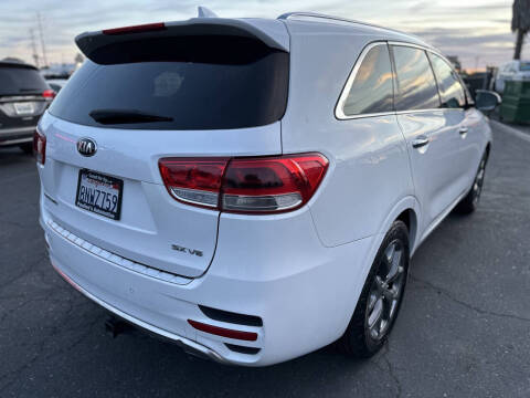2017 Kia Sorento SX Limited V6