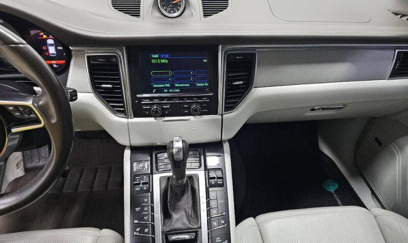 2016 Porsche Macan S