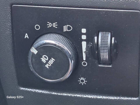 2011 Dodge Challenger SE