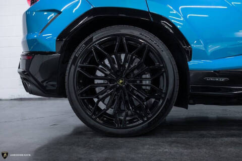 2025 Lamborghini Urus SE