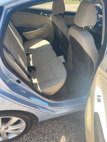 2013 Hyundai Accent GLS