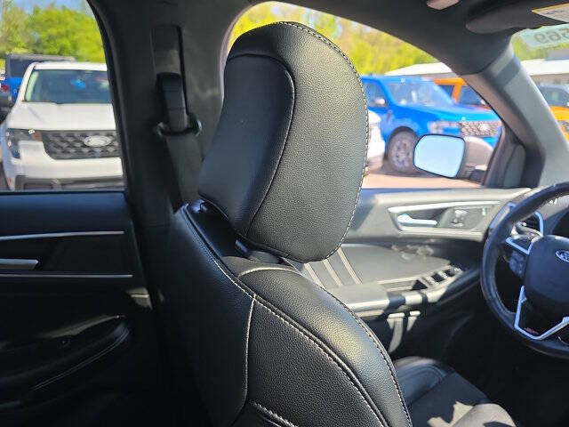 2022 Ford Edge ST