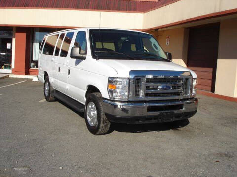 2011 Ford E-Series E-350 SD XLT